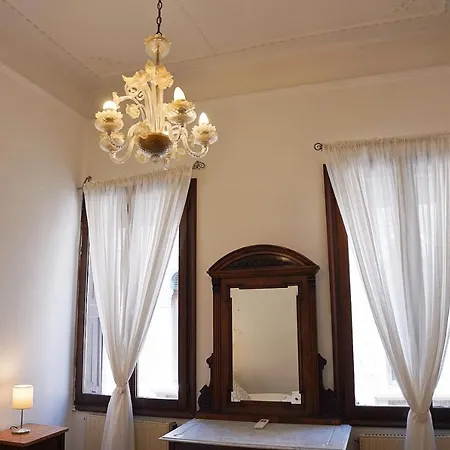 Apartment Ca' Alle Gondolette Venice