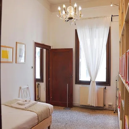 Apartment Ca' Alle Gondolette Venice