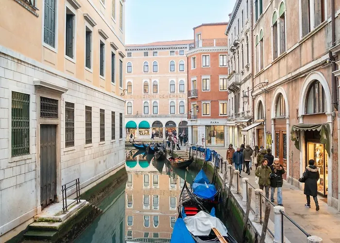 Ca' Alle Gondolette By Sarlux * Veneza